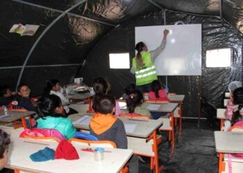 Deprem bölgesinde sınıfta kalma kaldırıldı