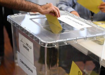 Yurt dışında oy verme işlemleri bugün sona eriyor