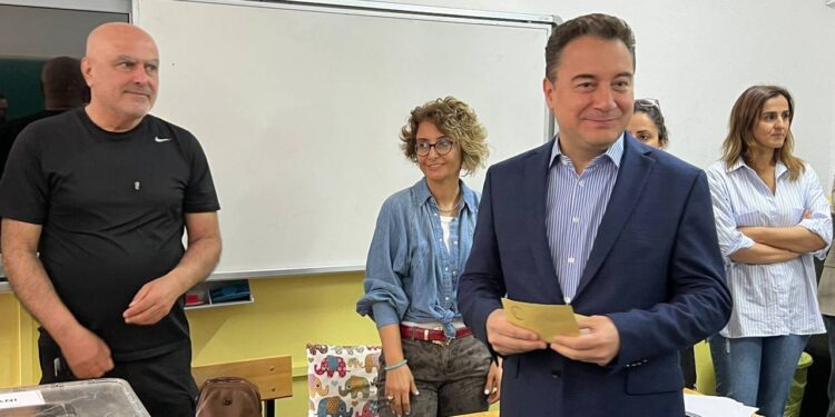 Ali Babacan: Sandıklarda altı partinin ortak güvenlik sistemi çalışacak