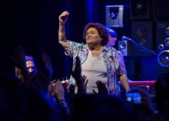 İnce’ye bir çağrı da Selda Bağcan’dan: İlk turda bitmesi için…