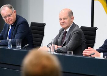 Almanya’dan sığınmacılar için 1 milyar euro ek kaynak