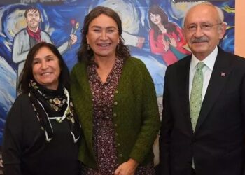 Demet Akbağ’dan Kılıçdaroğlu’na destek