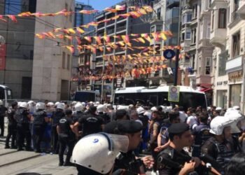 Cumartesi Anneleri’ne gözaltı