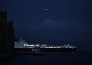 Türk kargo gemisini kaçırma girişimine İtalya donanması operasyon düzenledi