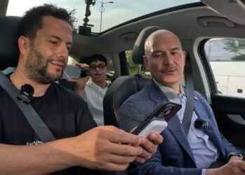 İddia: İçişleri’nin WhatsApp grubundan çıkarıldı