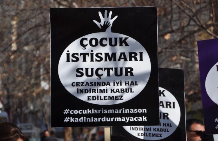 10 öğrenciye cinsel istismarda bulunan ‘öğretmen’ tahliye edildi