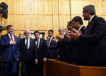 Saadet-Gelecek grubu ilk toplantısını düzenledi