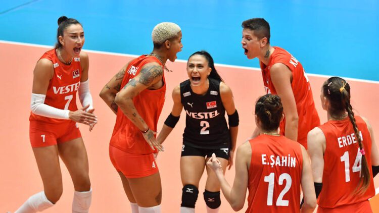 Türkiye 4’te 4 yaptı, liderliği garantiledi