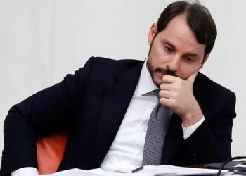 Berat Albayrak yolunu çizmiş!