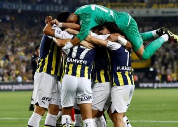 Fenerbahçe geriden geldi
