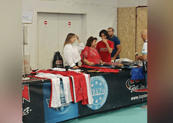 Minikler ‘müşteri’ yapıldı