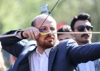 İmamoğlu’nu hedef aldı: Bu adam yan gelip yattı