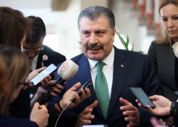 Bakan Koca: Aşı karşıtlığı konusu en son bize yakıştırılabilir