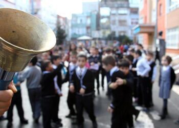 Milli Eğitim Bakanı Tekin’den ara tatil açıklaması