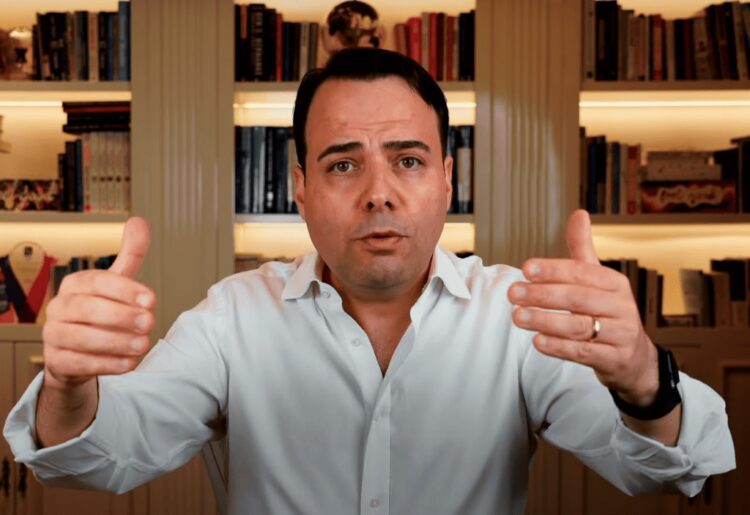 Özgür Demirtaş Akbank’tan istifa etti