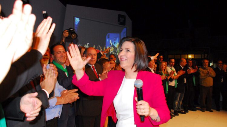 Kuzey Kıbrıs’ın eski başbakanı Sibel Siber gözaltına alındı