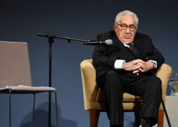 Henry Kissinger 100 yaşında hayatını kaybetti
