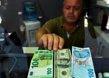Dolar ve avro güne nasıl başladı?