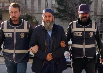 ‘Tiktok’ta Atatürk’e hakaret eden dönerci tutuklandı