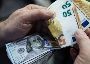 Dolar ve avro haftaya nasıl başladı?