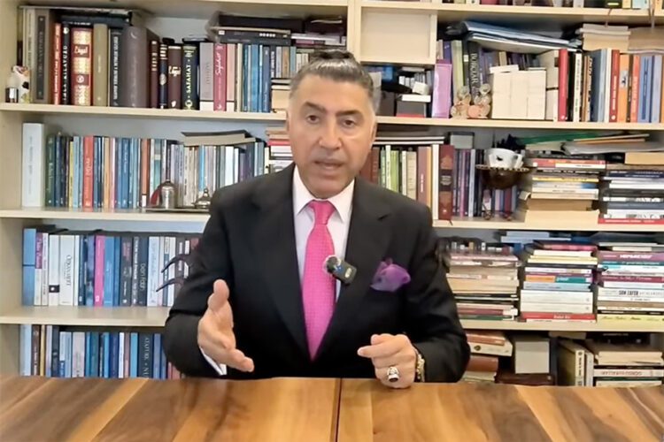KHK’lı TRT spikeri Sırrı Er, ev hapsi kararıyla serbest bırakıldı
