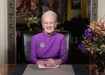 Danimarka Kraliçesi sürpriz bir kararla, tahttan çekildi