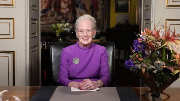 Danimarka Kraliçesi sürpriz bir kararla, tahttan çekildi