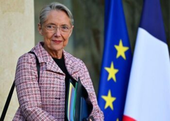 Fransa Başbakanı Elisabeth Borne istifa etti