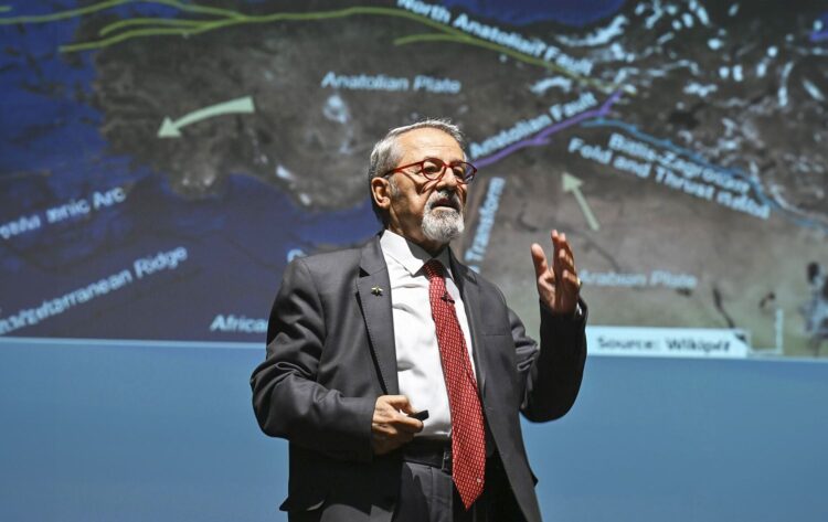 İYİ Parti ve CHP, Naci Görür’e belediye başkanlığı teklif etmiş