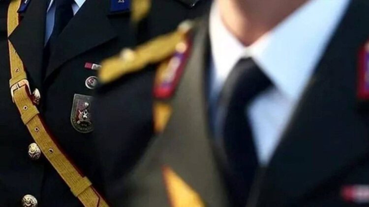 Teğmenlerin ‘Atatürk’ kavgasında ihraç kararı