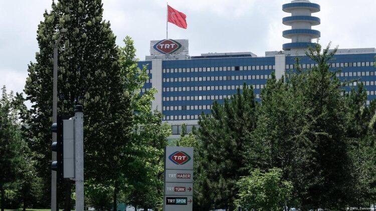 ‘TRT korsan reklam yapıyor’