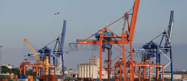 Türkiye’nin ihracatı Mart’ta yüzde 4,1 geriledi