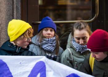 İklim aktivisti Greta Thunberg para cezasına çarptırıldı