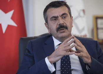 Eğitim bakanı: 20 bin öğretmen atanacak