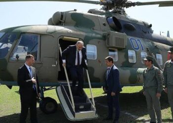 Paşinyan’ın helikopteri acil iniş yaptı