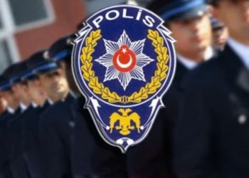 Komiser yardımcısı eşi ve 2 çocuğunu öldürüp intihar etti