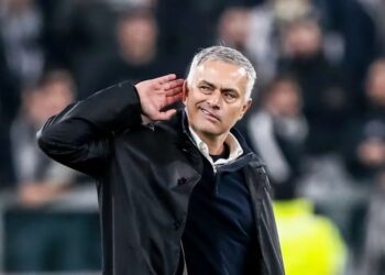 Fenerbahçe, Mourinho’yu KAP’a bildirdi