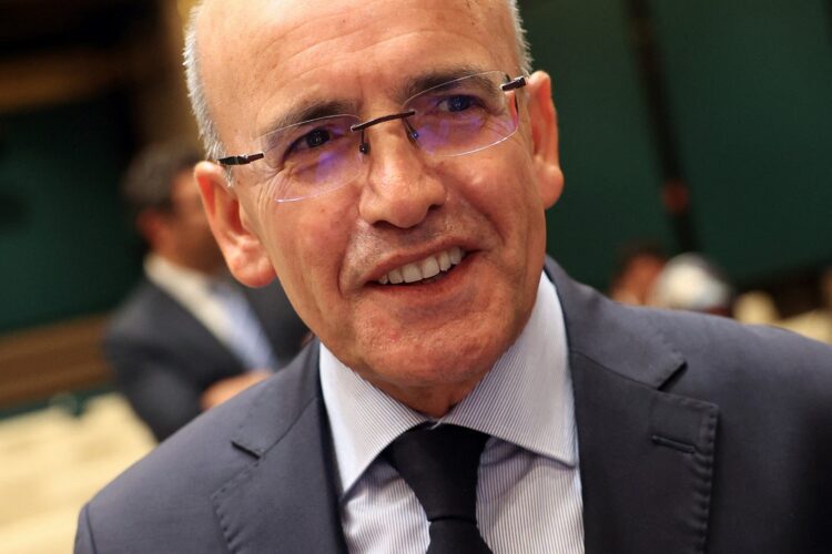 Bakan Şimşek, tek haneli enflasyon için tarih verdi