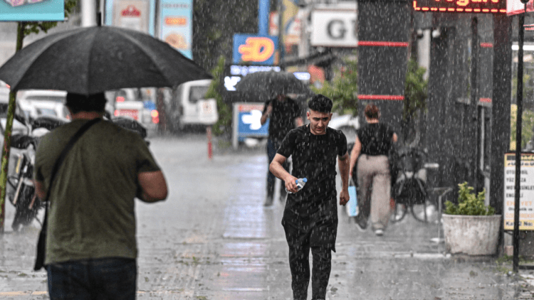 Meteoroloji’den kuvvetli rüzgar ve sağanak uyarısı