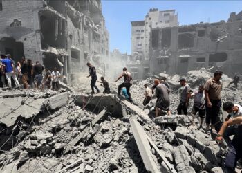 İsrail’in Gazze’ye gece boyu düzenlediği saldırılarda çok sayıda Filistinli öldü