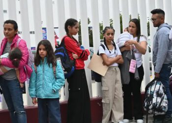 Biden yarım milyon kişiye vatandaşlık yolunu açtı