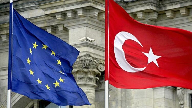 Türkiye ile AB ‘vize sıkıntılarını’ görüşecek