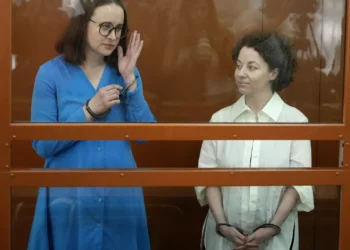 Rusya’da oyun yazarı ve tiyatro yönetmeni “terörü meşrulaştırmak” suçuyla 6 yıl hapse mahkum edildi