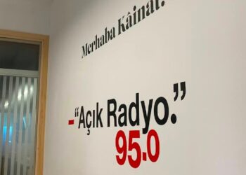 Açık Radyo: Yayın durdurma gün bildirimini beklerken lisans iptal bildirimi geldi