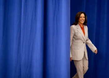 Kamala Harris’ten adaylık yolunda önemli adım