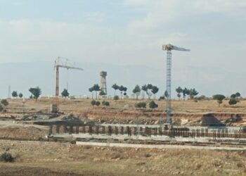 22 Mart’ta bitirilmesi gereken hastanenin sadece temeli atıldı