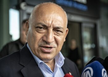 Adaylık çalışmalarına başladığı iddia edildi