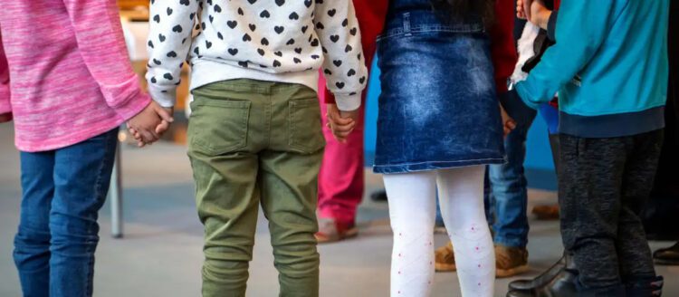 Bremen’de bozkurt selamına benzeyen işaret tartışması