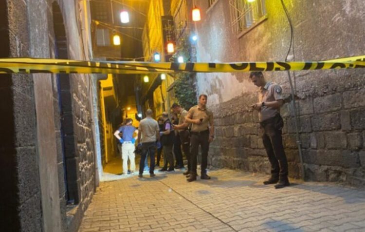 Türkan Elçi’ye ait kafeye bombalı ve silahlı saldırı