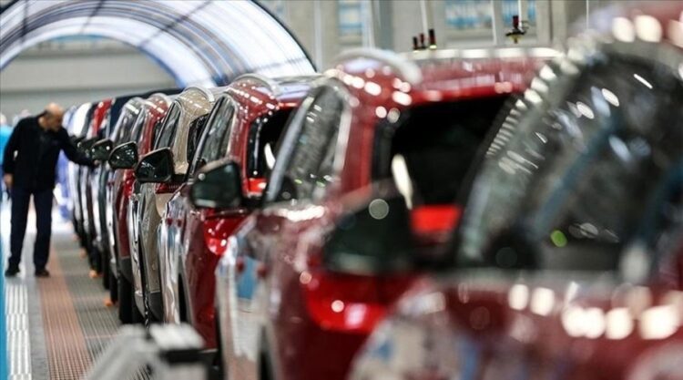 Otomotiv satışları haziranda yüzde 5 azaldı